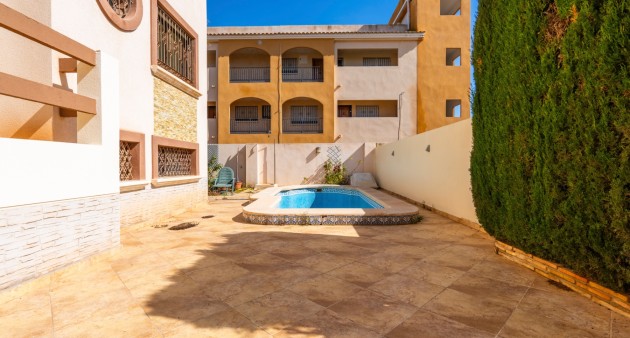 Venta - Chalet - Villamartín
