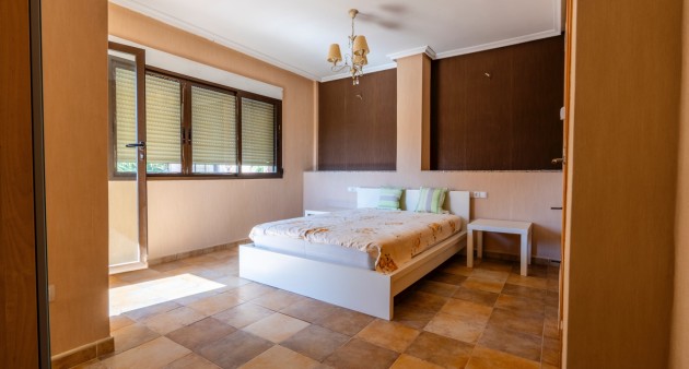 Venta - Chalet - Villamartín