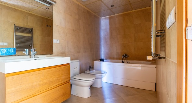 Venta - Chalet - Villamartín