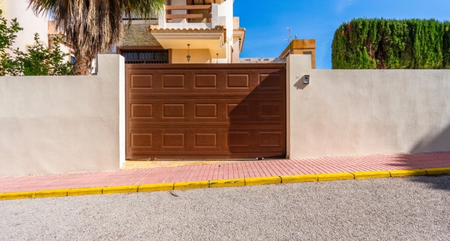 Venta - Chalet - Villamartín