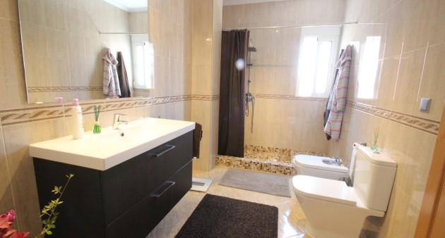 Sprzedaż - Apartament - Los Montesinos