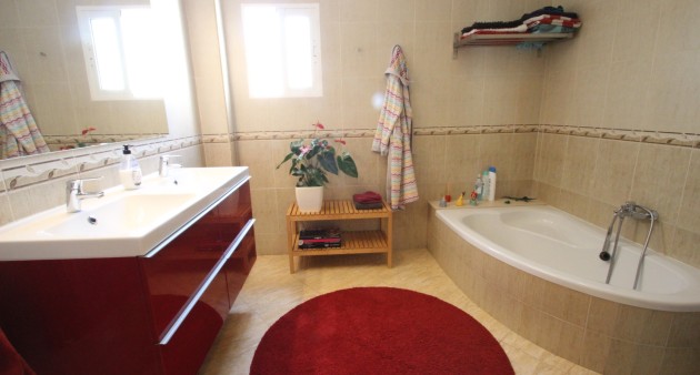 Sprzedaż - Apartament - Los Montesinos