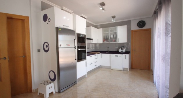 Sprzedaż - Apartament - Los Montesinos