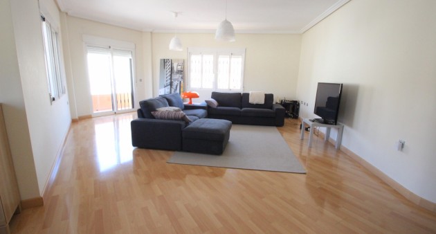 Sprzedaż - Apartament - Los Montesinos