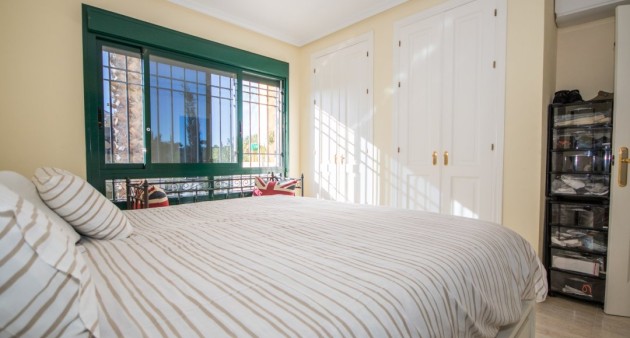 Sprzedaż - Apartament - Villamartín