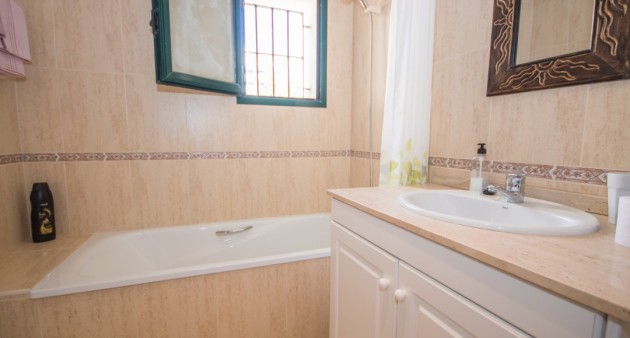 Sprzedaż - Apartament - Villamartín