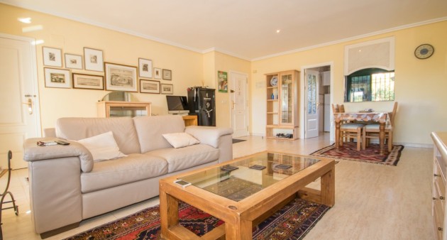 Sprzedaż - Apartament - Villamartín