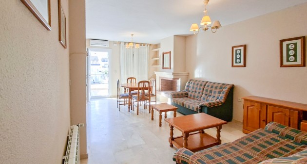 Sale - Town House - Villamartín