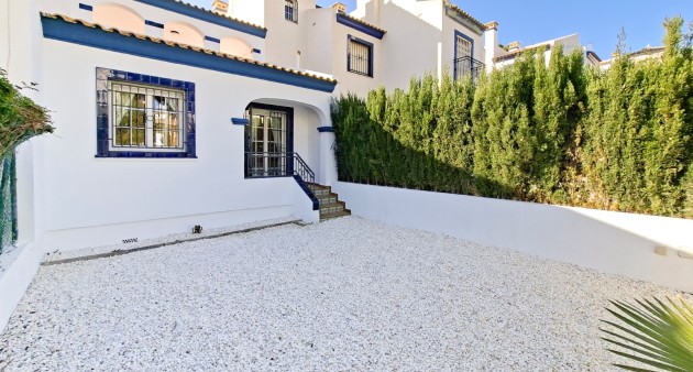 Sale - Town House - Villamartín