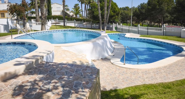 Sale - Town House - Villamartín