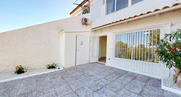 Sale - Bungalow - Orihuela costa - Villamartín