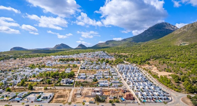 Nowo zbudowane - Willa - Polop - Novapolop