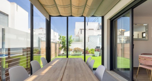 Sale - Villa - Torrevieja