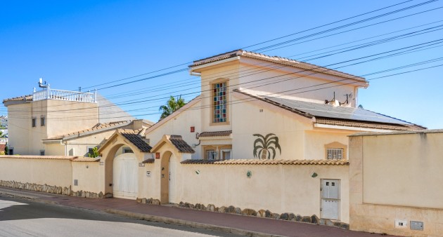 Sale - Villa - Ciudad Quesada - Rojales