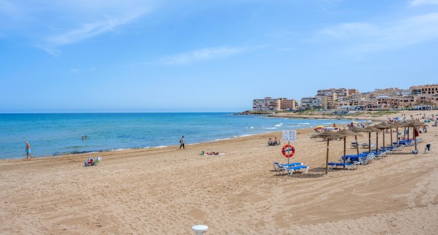 Venta - Chalet - Torrevieja - La Mata