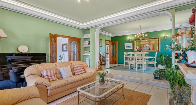 Venta - Chalet - Torrevieja - La Mata