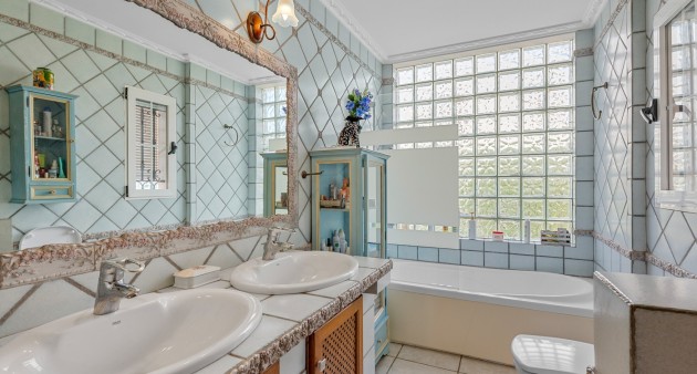 Venta - Chalet - Torrevieja - La Mata