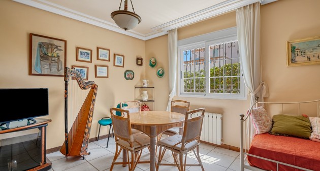 Venta - Chalet - Torrevieja - La Mata