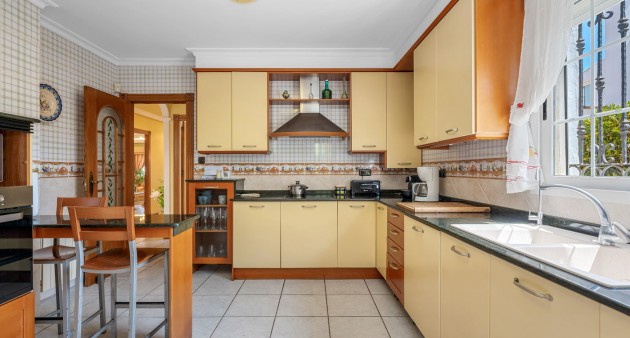 Venta - Chalet - Torrevieja - La Mata