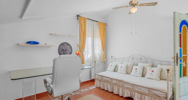 Venta - Chalet - Torrevieja - La Mata