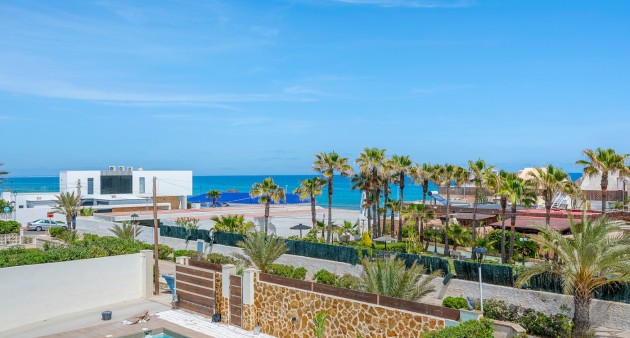 Venta - Chalet - Torrevieja - La Mata