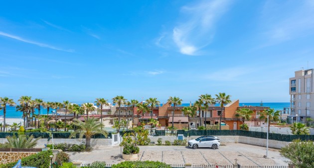 Venta - Chalet - Torrevieja - La Mata
