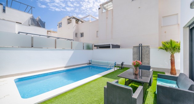 Sale - Villa - Torrevieja