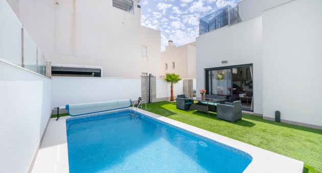 Sale - Villa - Torrevieja