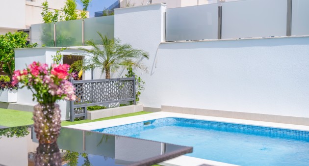 Sale - Villa - Torrevieja