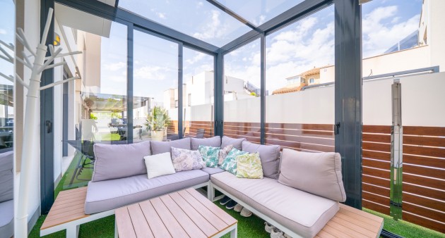 Sale - Villa - Torrevieja