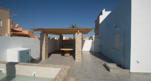 Verkoop - Villa - Torrevieja - Torrevieja,  Torretta Florida