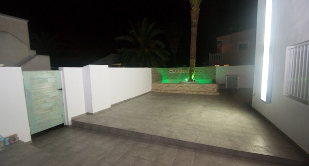 Verkoop - Villa - Torrevieja - Torrevieja,  Torretta Florida