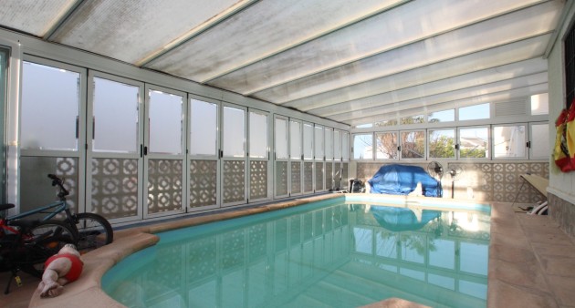 Venta - Chalet - Torrevieja  La Siesta