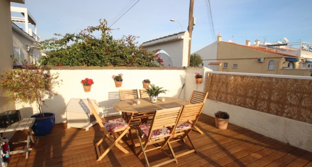 Venta - Chalet - Torrevieja  La Siesta