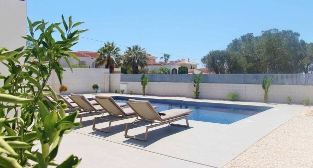 Nueva construcción  - Chalet - Benijófar