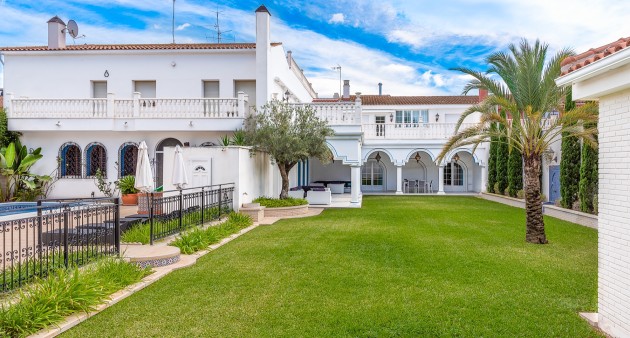 Vente - Villa - San Isidro