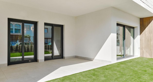 Nowo zbudowane - Bungalow - Torrevieja - Villa Amalia