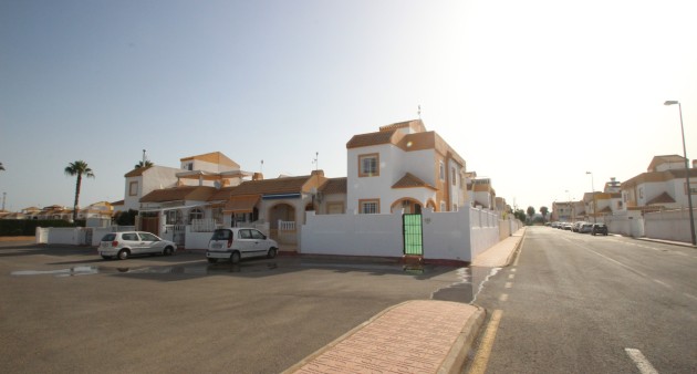 Sale - Townhouse - Torrevieja