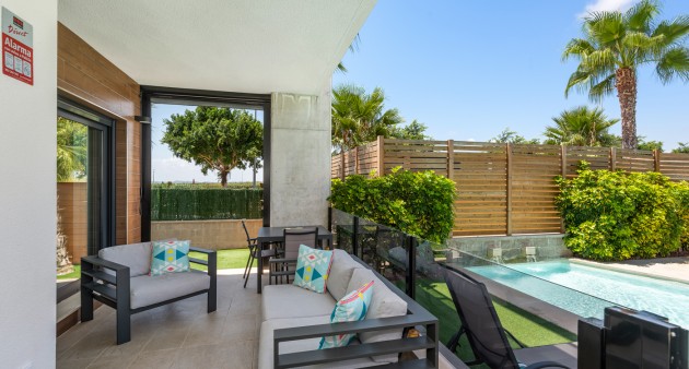 Sale - Apartment - El Raso