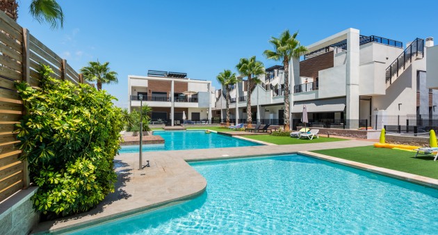 Sale - Apartment - El Raso