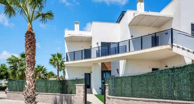 Sale - Apartment - El Raso