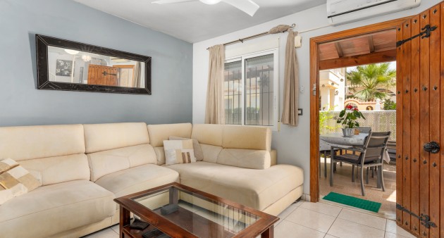 Sale - Townhouse - Guardamar del Segura