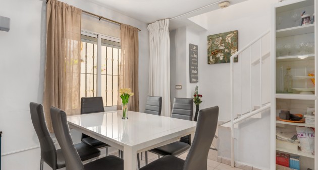 Sale - Townhouse - Guardamar del Segura