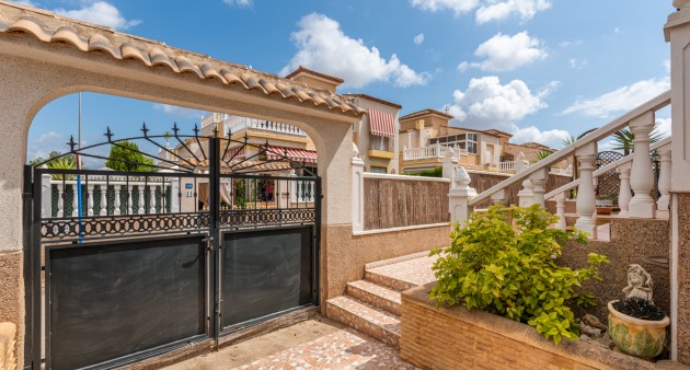 Venta - Chalet - Algorfa - Algorfa - Urb. Montebello