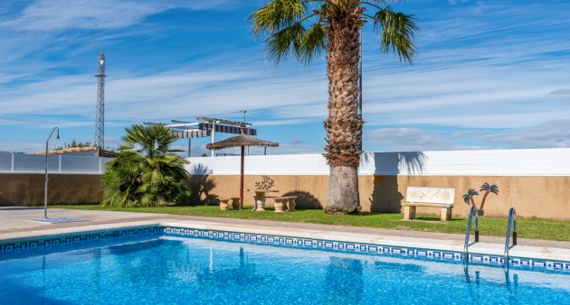 Venta - Chalet - Algorfa - Algorfa - Urb. Montebello