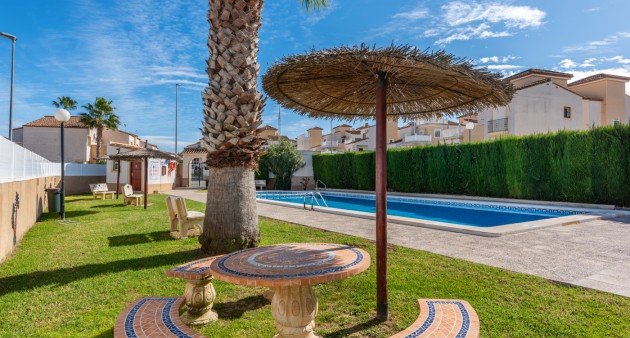 Venta - Chalet - Algorfa - Algorfa - Urb. Montebello