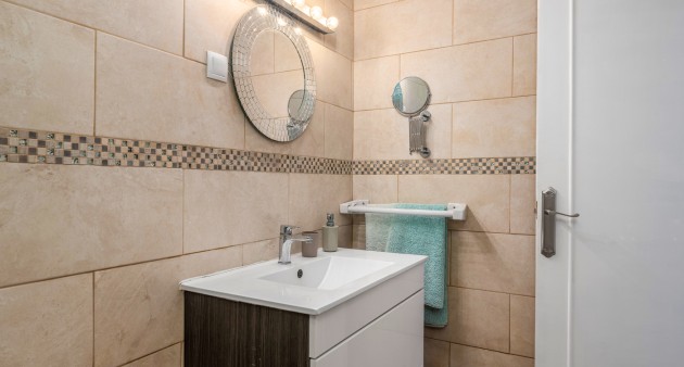 Sprzedaż - Posiadłość wiejska - Sax