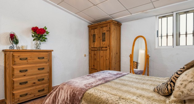 Sprzedaż - Posiadłość wiejska - Sax