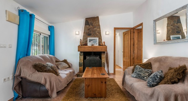 Sprzedaż - Posiadłość wiejska - Sax