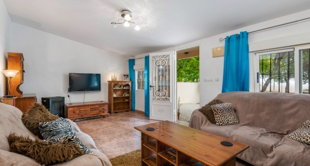 Sprzedaż - Posiadłość wiejska - Sax